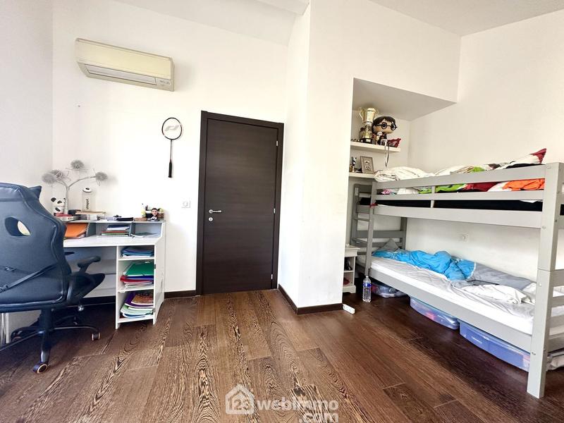 Duplex - 160 m² - 4 pièces