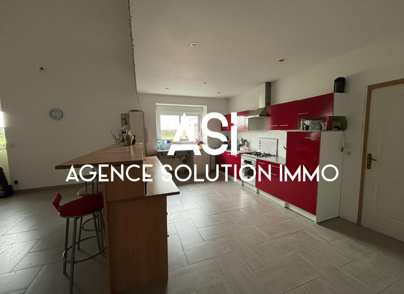 Maison - 305 m² - 7 pièces