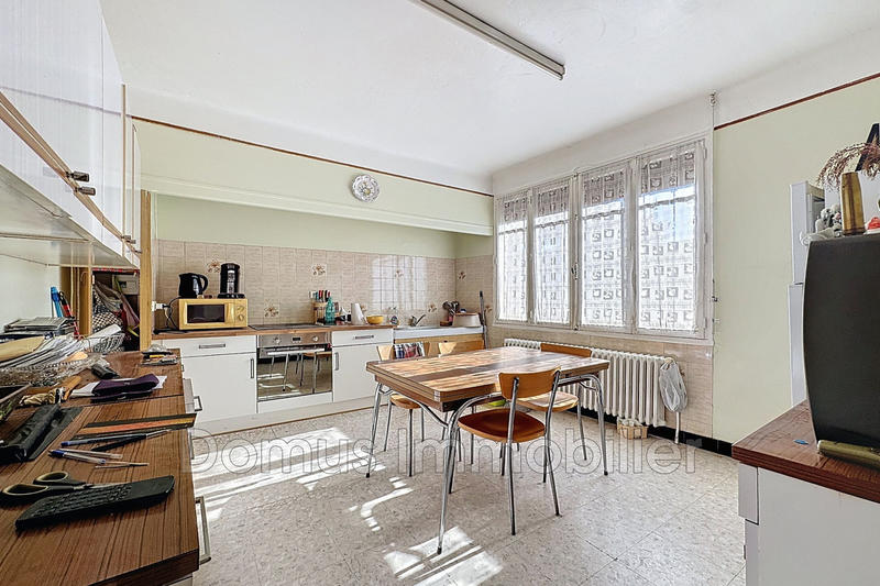 Maison - 323 m² - 16 pièces