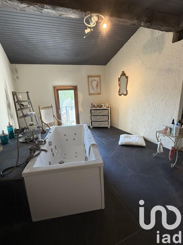 Maison de village - 200 m² - 5 pièces