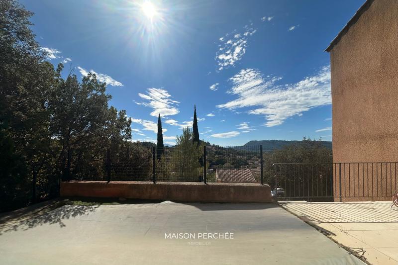 Villa - 104 m² - 4 pièces