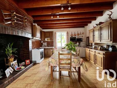 Maison - 224 m² - 10 pièces