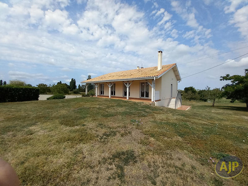 Maison - 94 m² - 4 pièces