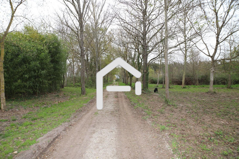 Demeure - 427 m² - 14 pièces