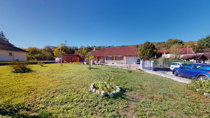 Villa - 100 m² - 5 pièces