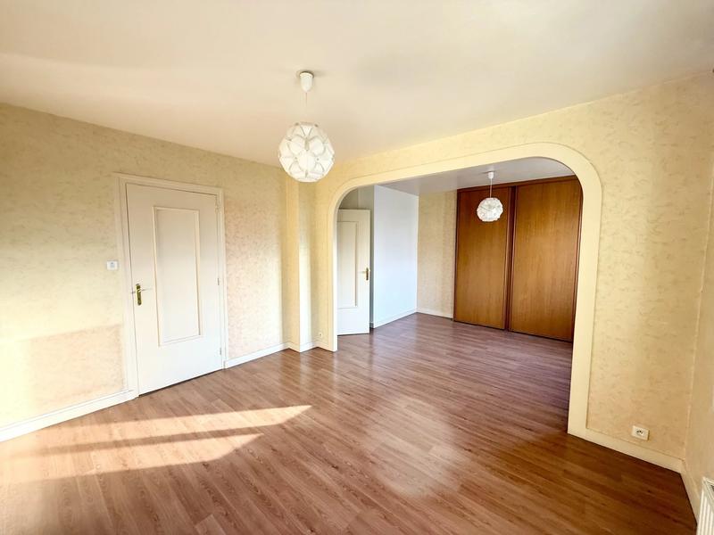 Appartement - 92 m² - 4 pièces