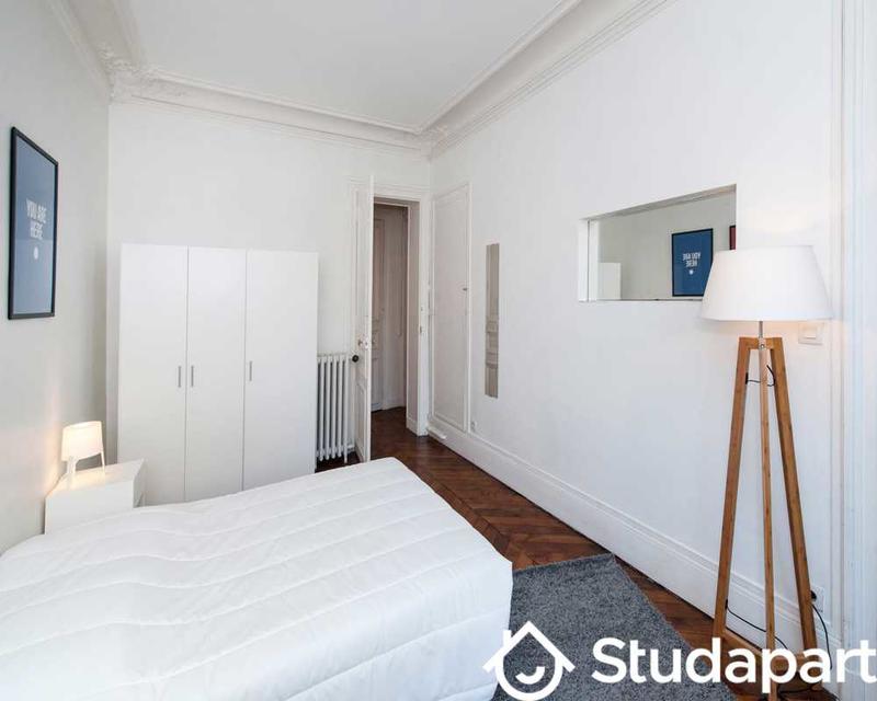 Chambre - 110 m² - 1 pièce