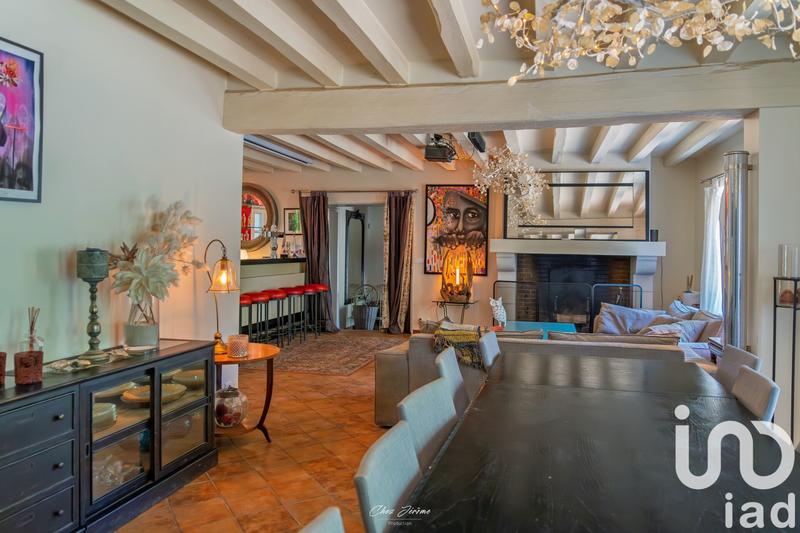 Maison - 375 m² - 11 pièces