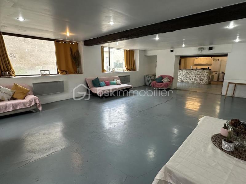 Immeuble - 187 m² - 7 pièces