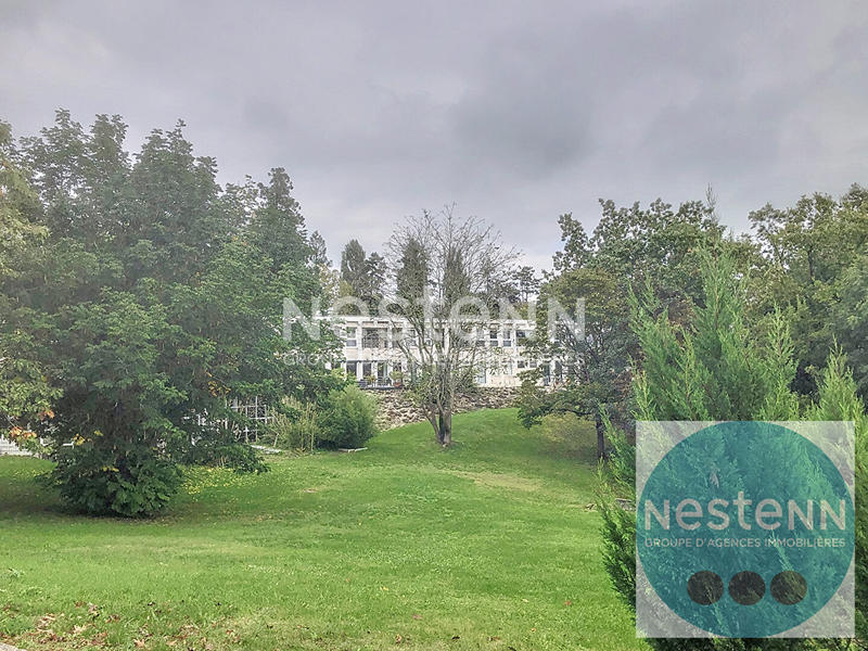 Loft - 366 m² - 6 pièces