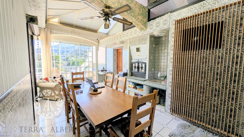 Villa - 158 m² - 6 pièces