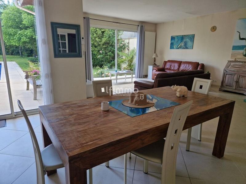 Maison - 194 m² - 7 pièces