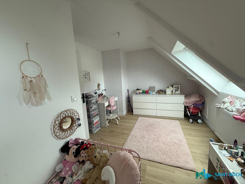 Maison - 177 m² - 7 pièces