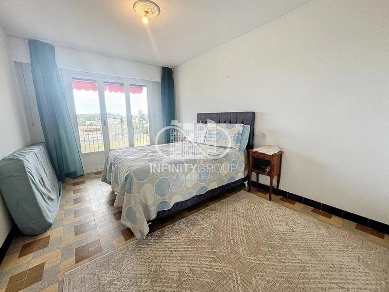 Appartement - 82 m² - 4 pièces