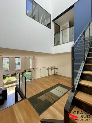 Maison - 187 m² - 5 pièces