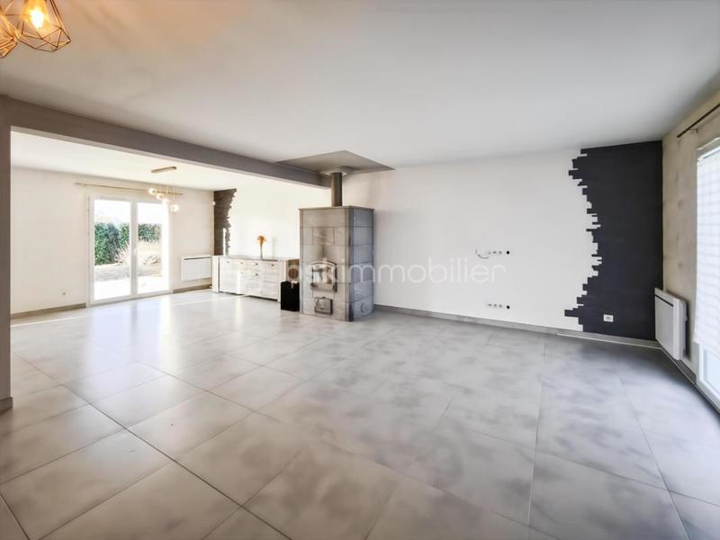 Maison traditionnelle - 152 m² - 6 pièces