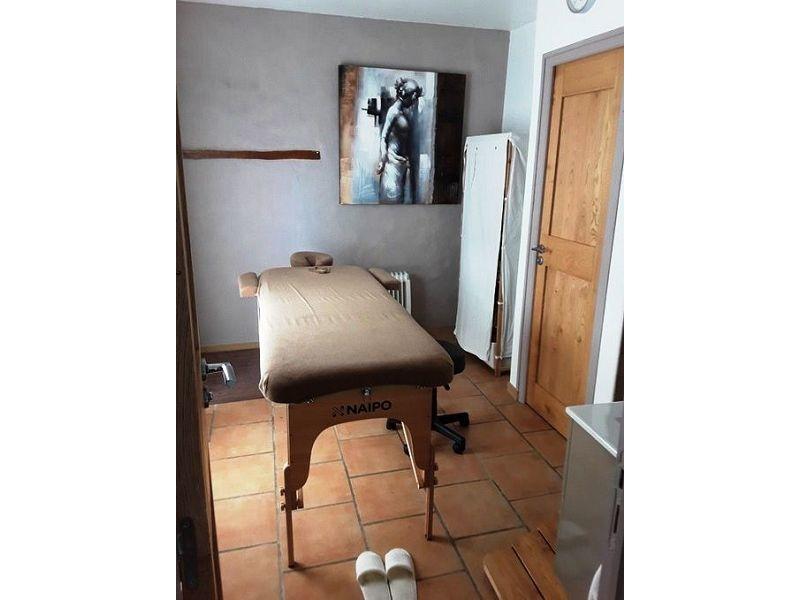 Mas - 750 m² - 20 pièces