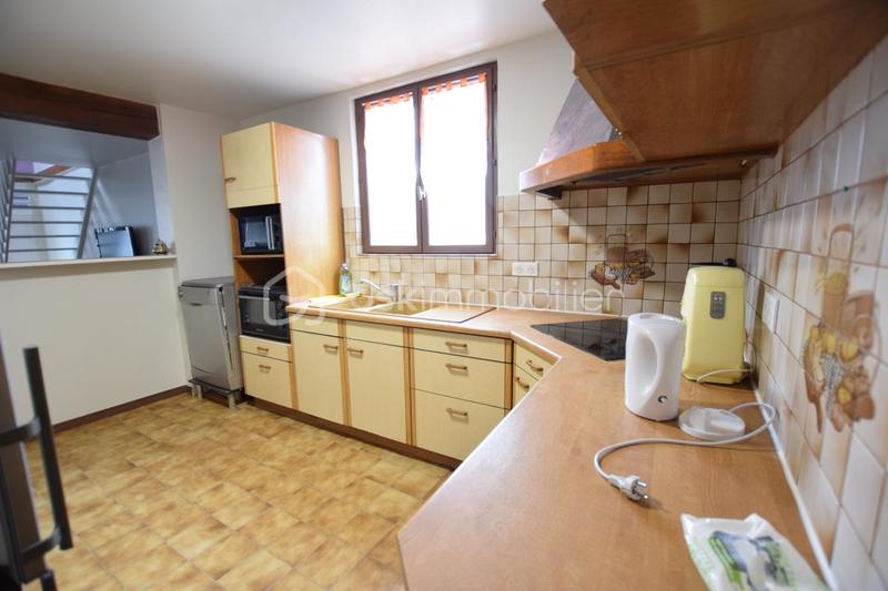 Maison - 210 m² - 8 pièces