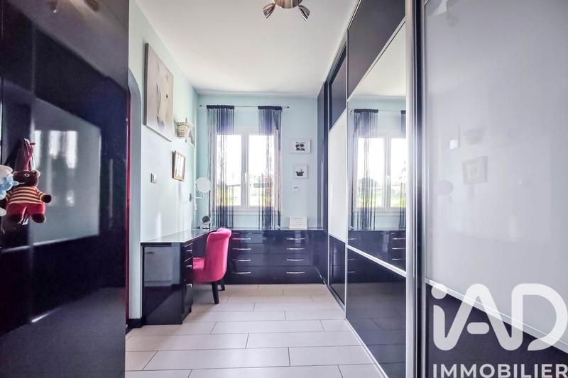 Maison - 358 m² - 8 pièces
