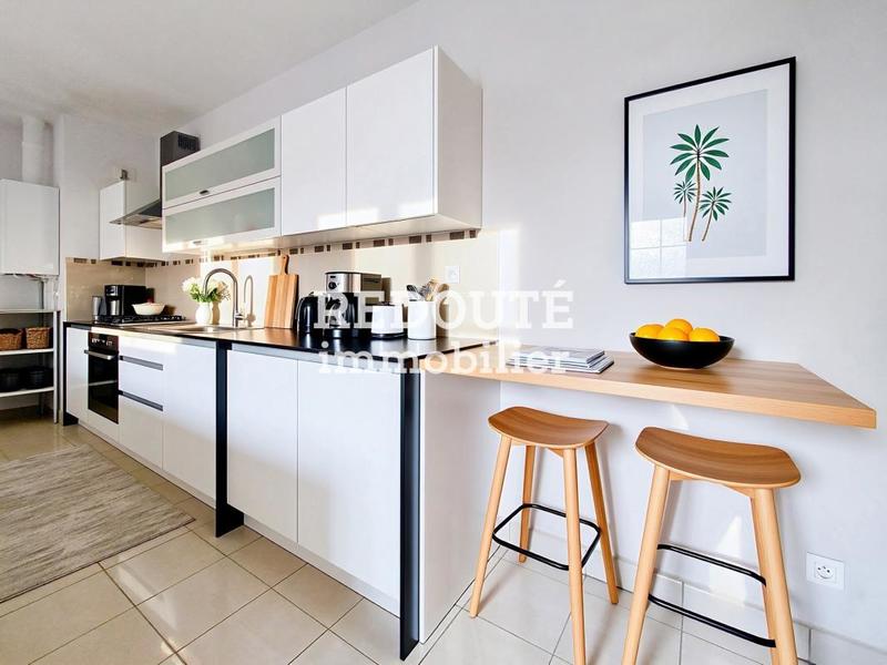 Appartement - 96 m² - 5 pièces