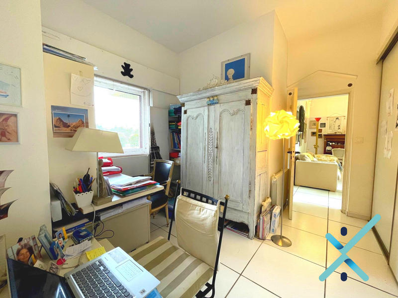 Maison contemporaine - 252 m² - 11 pièces