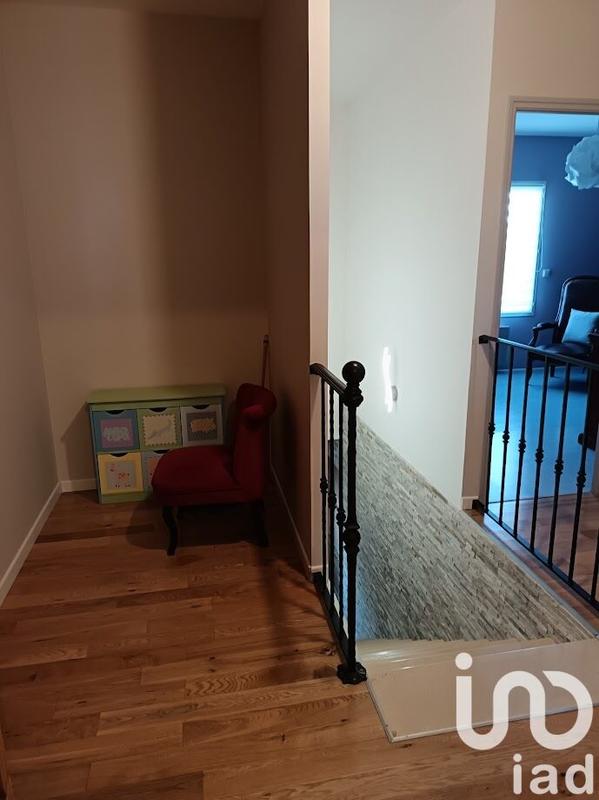 Maison - 163 m² - 9 pièces