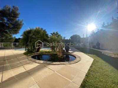 Villa - 220 m² - 7 pièces