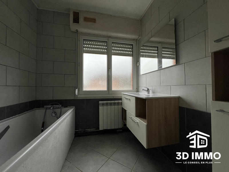 Maison - 99 m² - 4 pièces