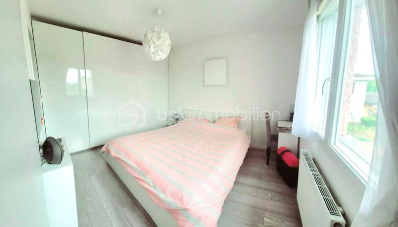 Maison - 104 m² - 5 pièces