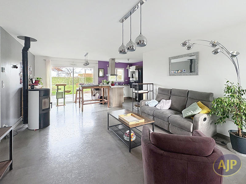 Maison - 79 m² - 4 pièces