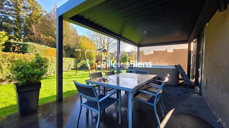 Maison - 163 m² - 7 pièces