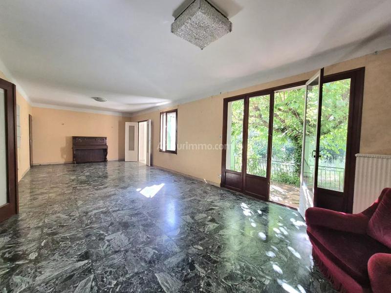 Maison - 200 m² - 7 pièces