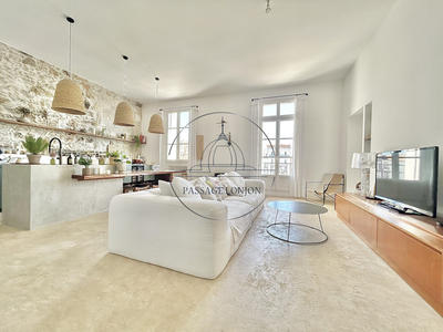 Appartement - 95 m² - 3 pièces