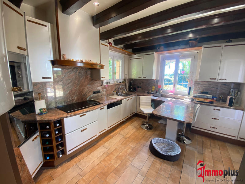 Maison - 165 m² - 7 pièces