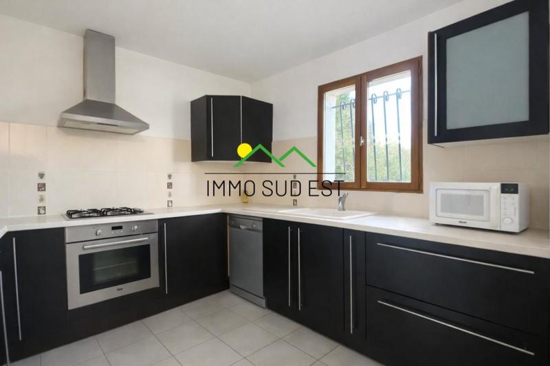 Maison - 96 m² - 5 pièces