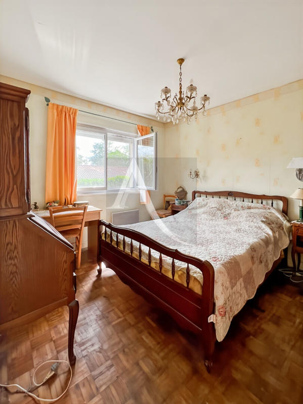 Maison - 97 m² - 5 pièces