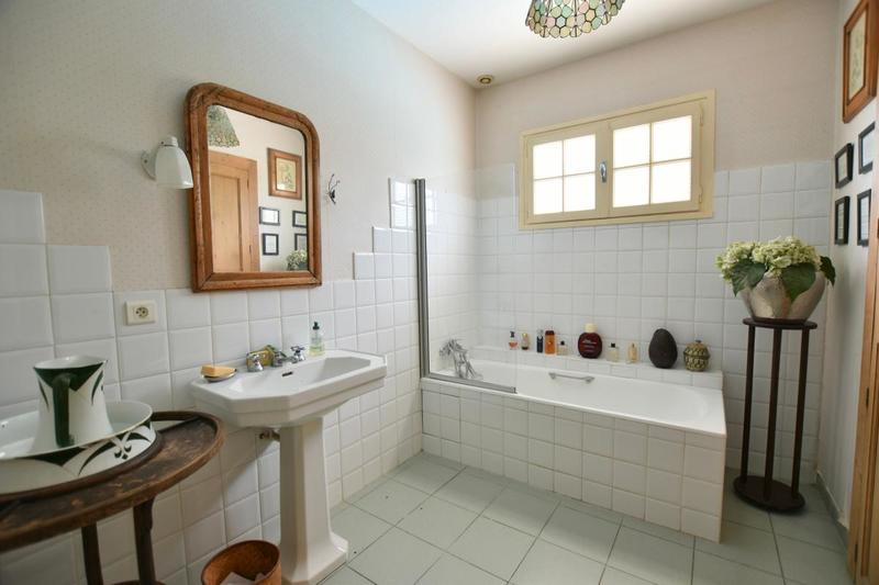 Maison - 200 m² - 6 pièces