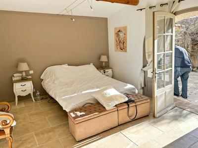 Maison - 230 m² - 11 pièces