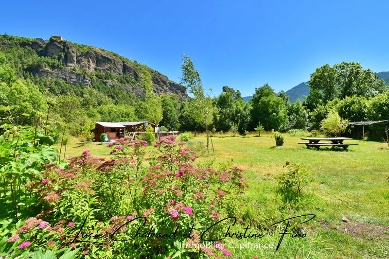 Maison - 187 m² - 10 pièces