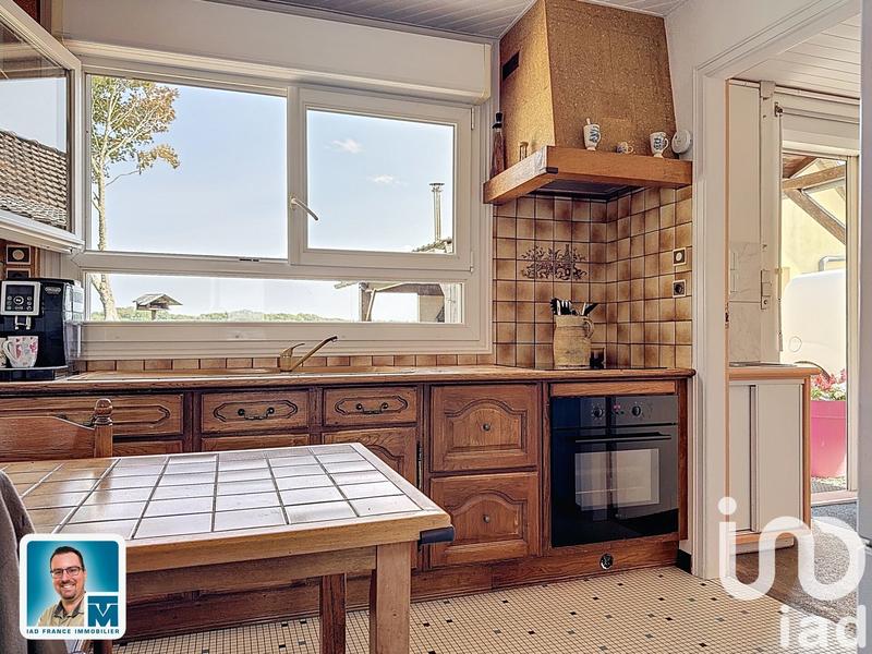 Maison - 143 m² - 8 pièces