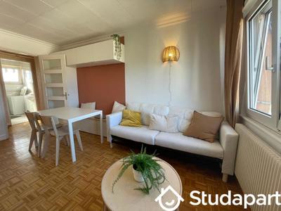 Chambre - 12 m² - 1 pièce