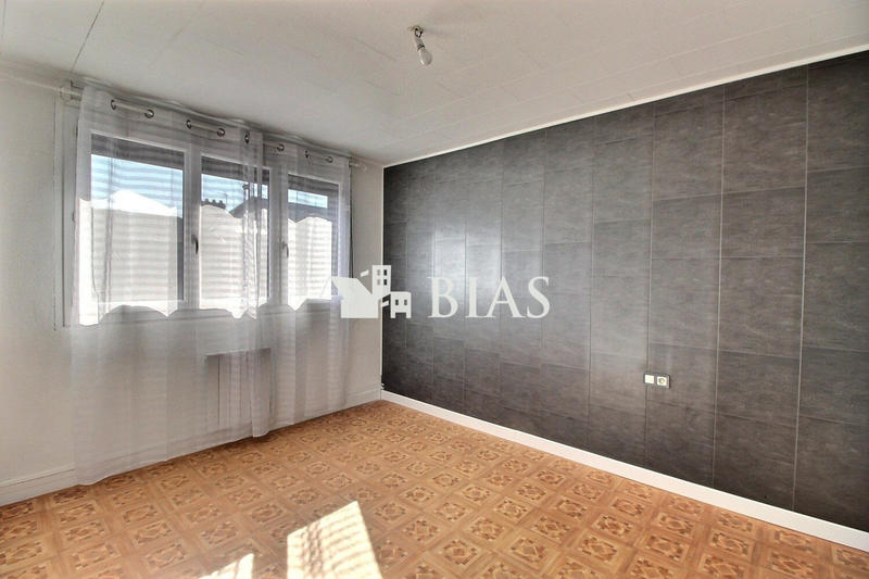 Appartement - 75 m² - 3 pièces
