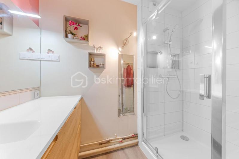 Appartement - 77 m² - 4 pièces