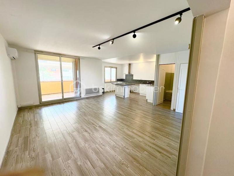 Appartement - 77 m² - 4 pièces