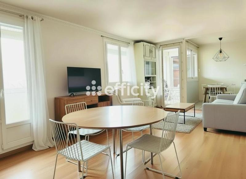 Appartement - 81 m² - 3 pièces