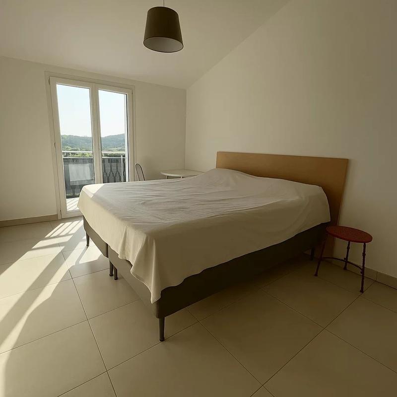 Appartement - 84 m² - 4 pièces