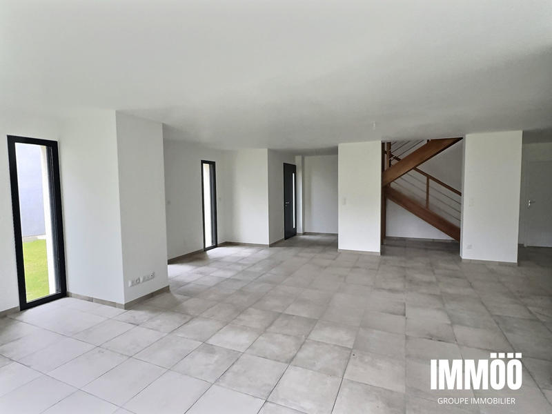 Maison contemporaine - 165 m² - 6 pièces