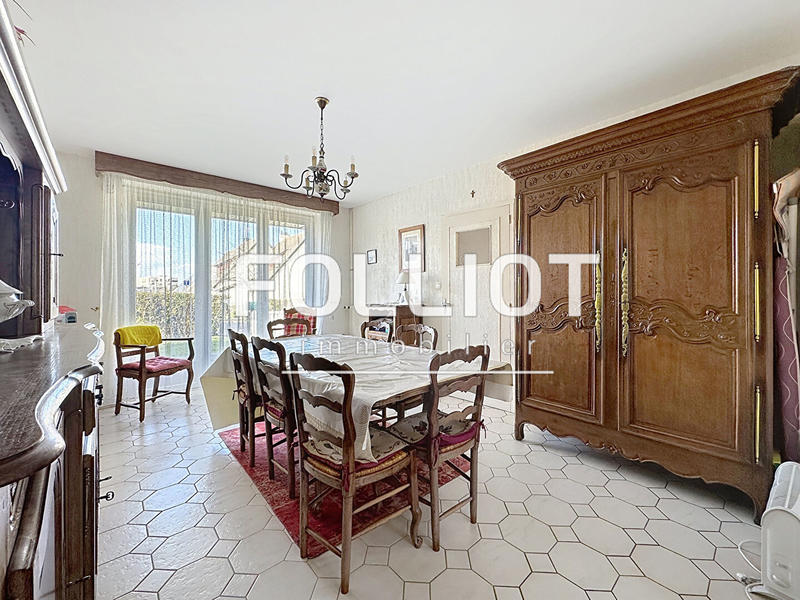 Maison - 100 m² - 5 pièces