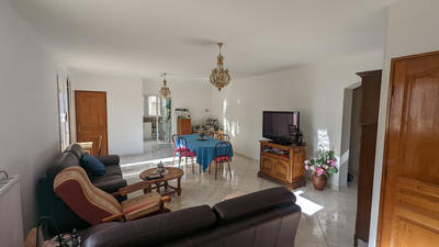 Maison - 206 m² - 8 pièces