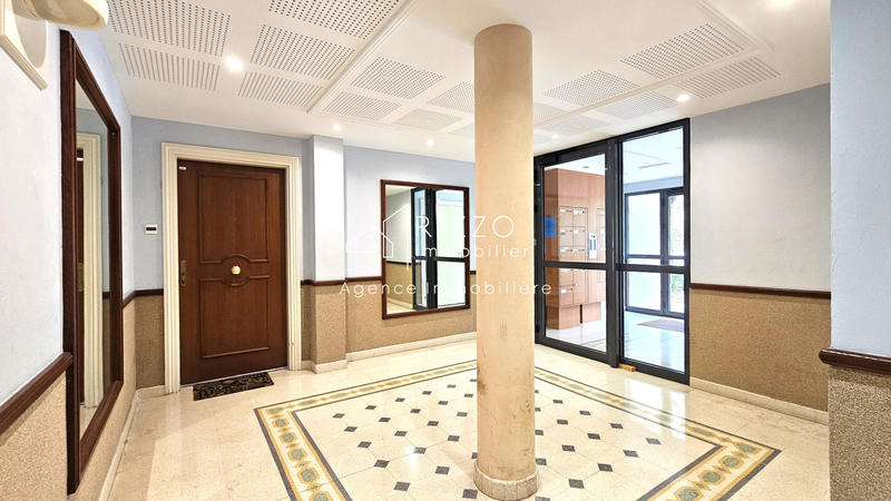 Appartement - 111 m² - 5 pièces